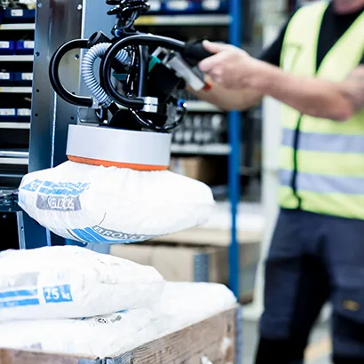 Thiết bị nâng hút chân không là gì? Tính năng nổi bật của thiết bị nâng hút chân không